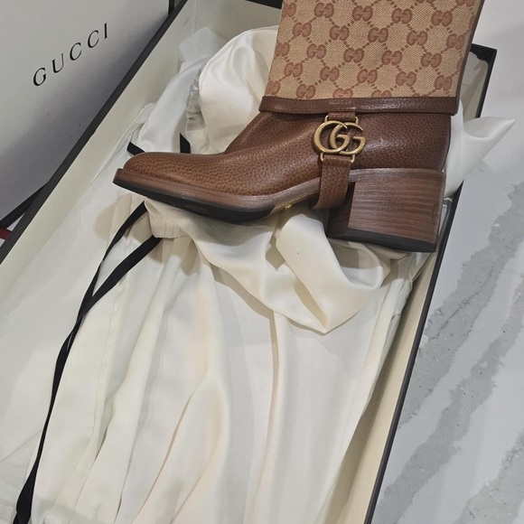 Gucci Shoes - Gucci Tan Leather Heeled Boots